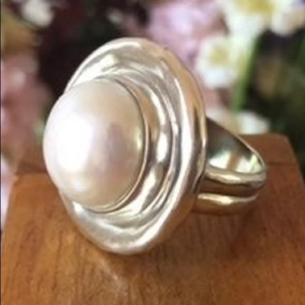 Silpada Sterling Silver and Pearl Statement Ring R3366 Size 6